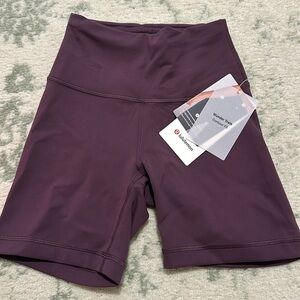 NWT Lululemon Wunder Train Contour Fit HR Short
